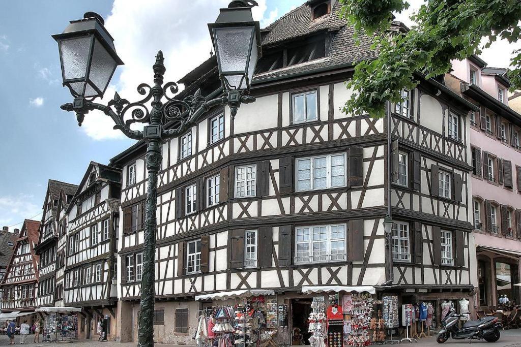 Au Coeur De La Petite France Apartment Strasbourg Ngoại thất bức ảnh